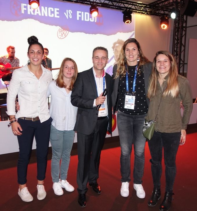 Animateur événementiel avec Céline Ferrer, Pauline Bourdon, Lenaïg Corson et Gaëlle Hermet XV de France Féminin Stade de France samedi 24 novembre 2018 